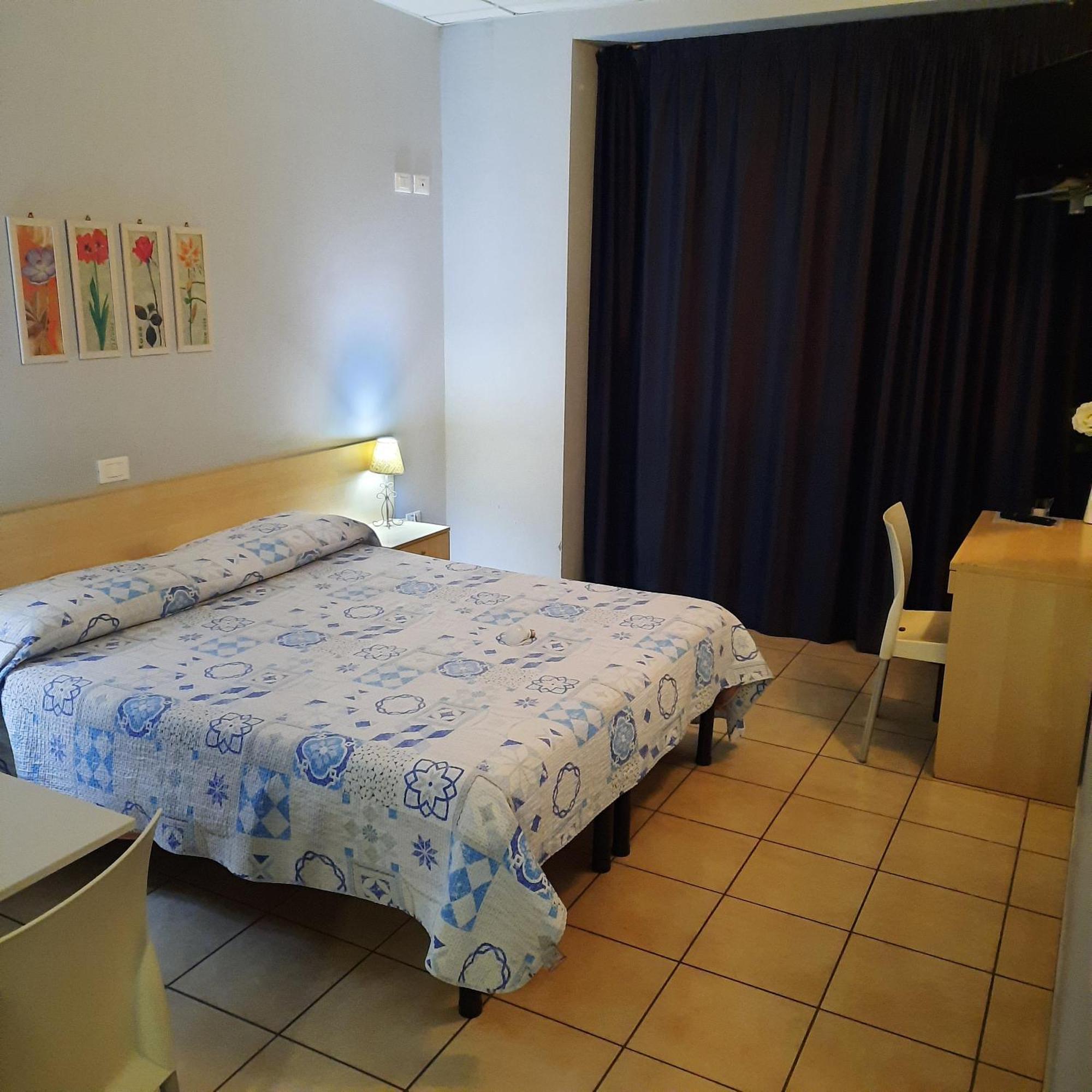 Il Chiesino Hotel Pontedera Luaran gambar